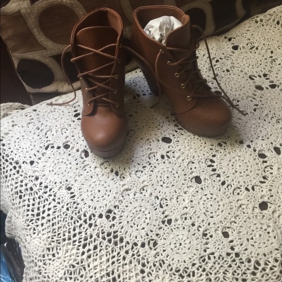 Nace new boots - Picture 1 of 2